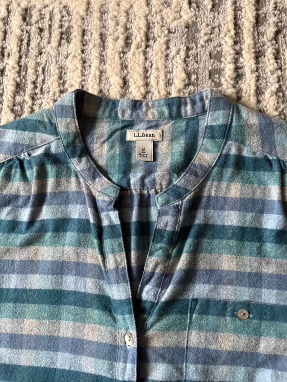 Women’s L.L. Bean Teal and Navy Plaid Button-Down Shirt-Medium - Picture 2 of 4